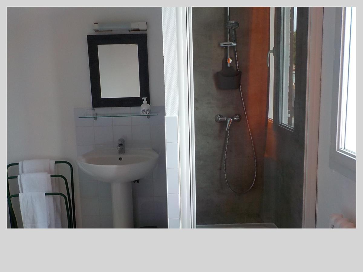Loberge Hotel Mios Luaran gambar