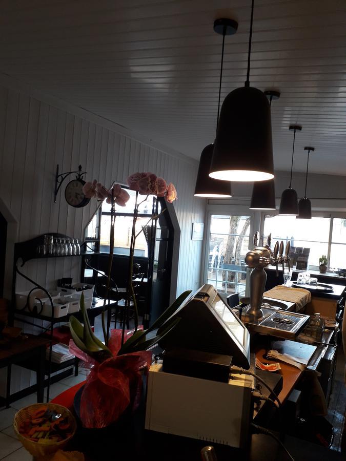 Loberge Hotel Mios Luaran gambar
